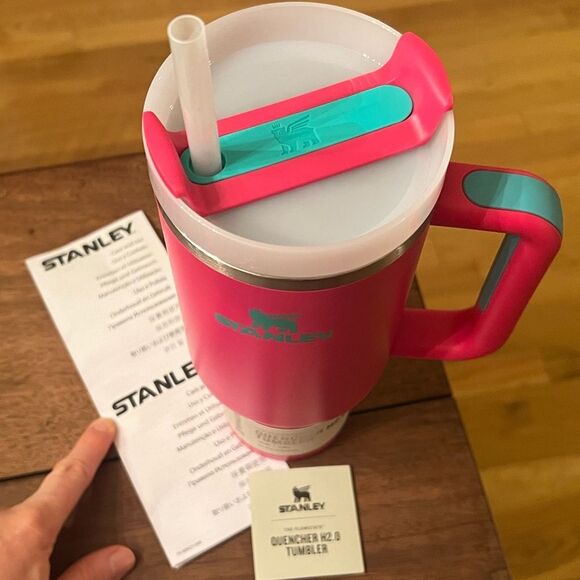 Stanley Quencher 40oz Passion Pink Insulated Water Bottle with Handle - Picture 3 of 16